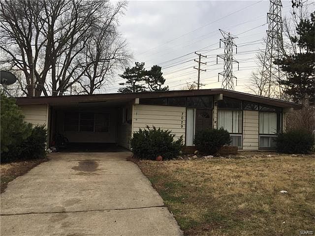 1st image of 7029 Woody Ct
