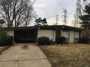 7029 Woody Ct, Hazelwood, MO