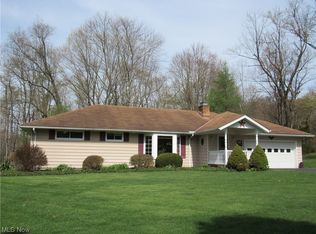 13394 Hotchkiss Rd, Burton, OH 44021