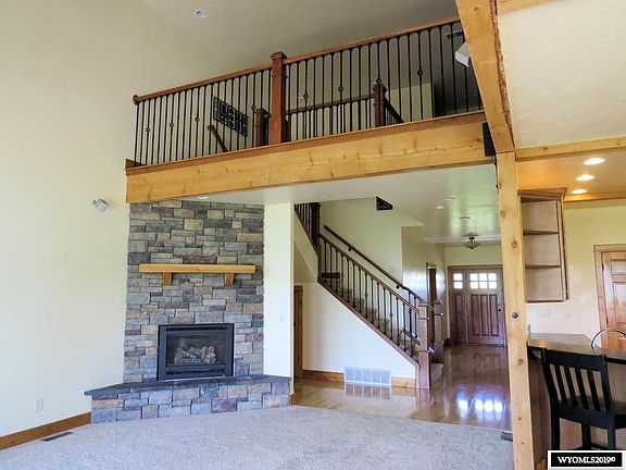 3rd image of 177 Rosewood Ave