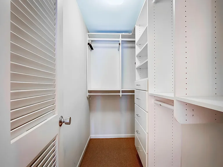 1 Beach Dr SE #2109 — Photo 13