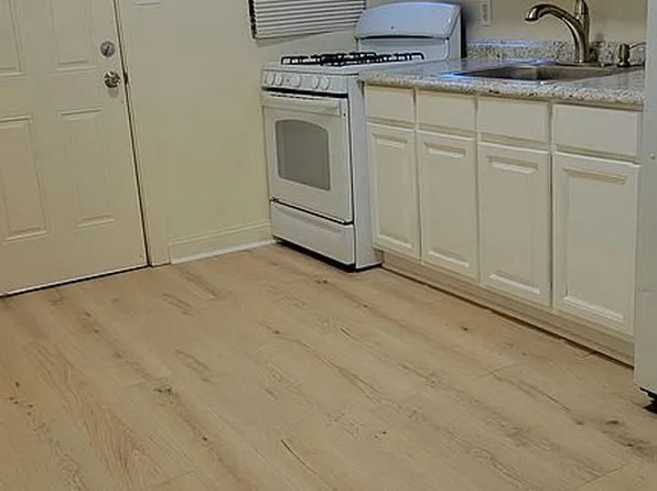 1701 N Smallwood St, Baltimore, MD 21216
