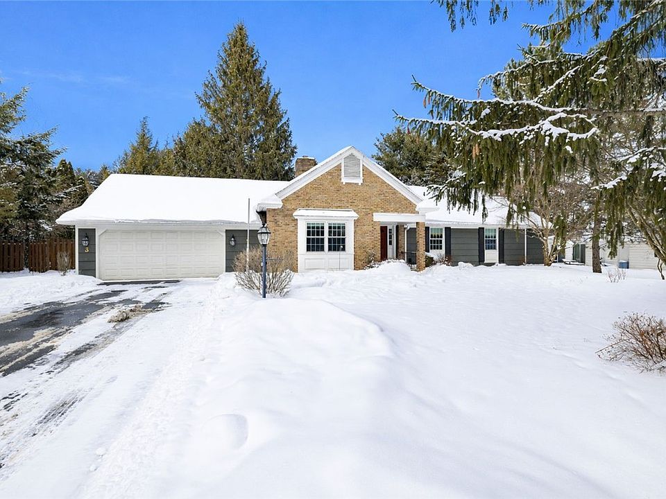 1st image of 3 Prospect Hill Rd