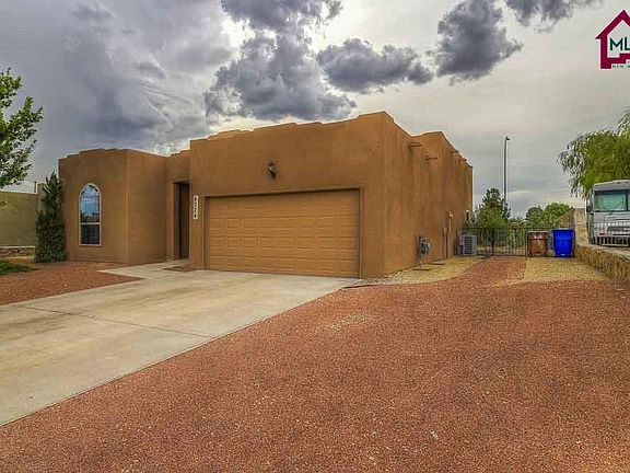 2nd image of 4024 Calle De Estrellas