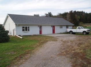 21591 Applewood Rd, Council Bluffs, IA 51503