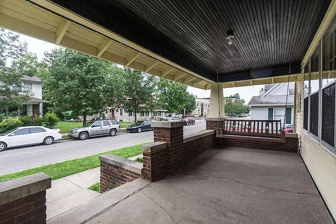3 bed, 1500 sqft, $2,385 — Photo 2