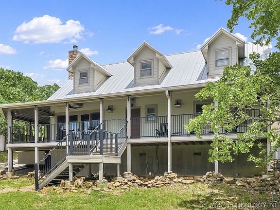 3rd image of 328 Club Lake Rd