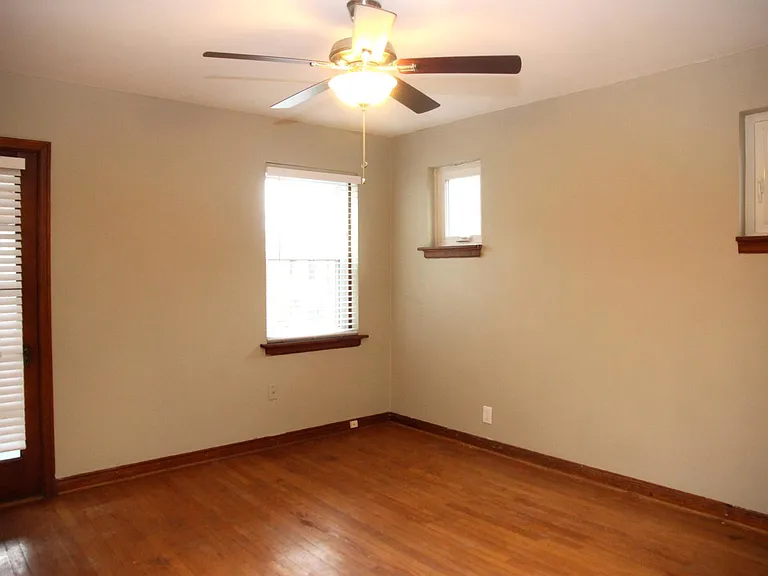 5116 Jamieson Ave #A — Photo 2