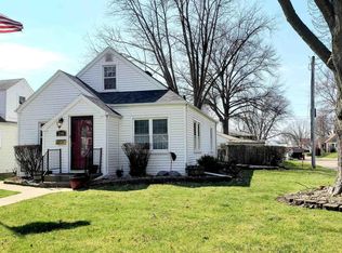 2105 4th St, Moline, IL 61265