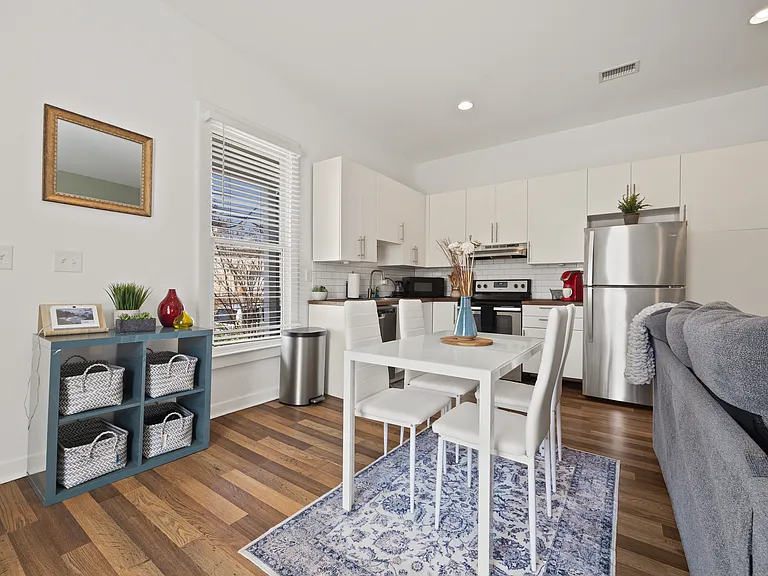 906 Allene Ave SW — Photo 4