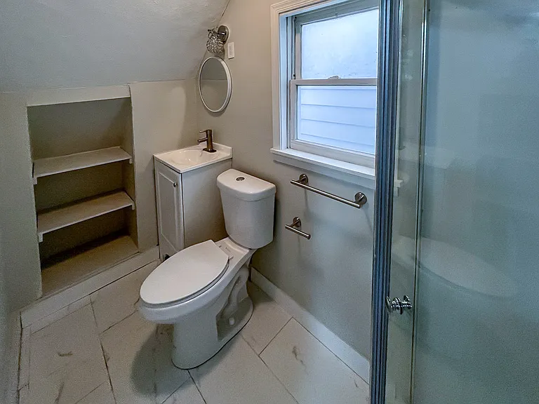 817 State St #3 — Photo 18