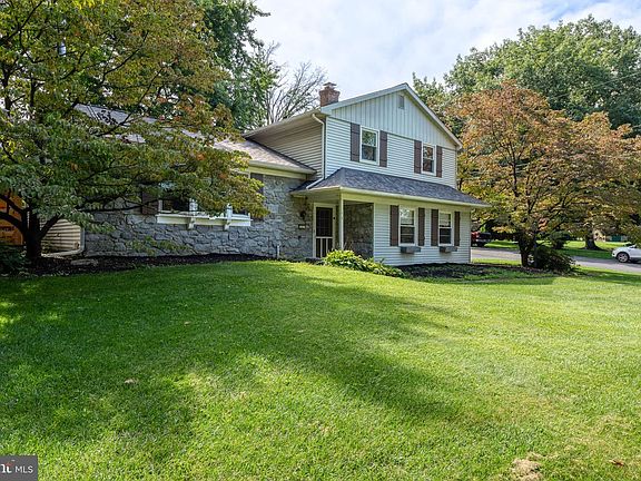 2nd image of 11 Woodland Ave
