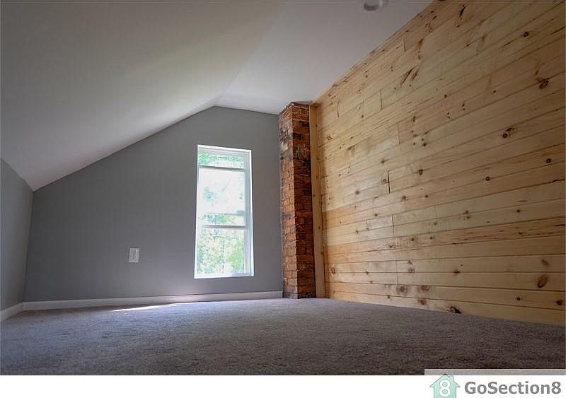 1st image of 1483 E Mound St