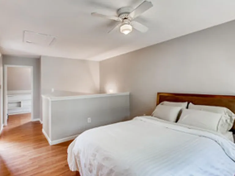 3135 Bell Dr — Photo 16