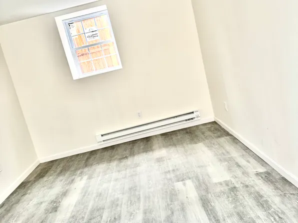 52 Zone St #1A, Providence, RI 02908