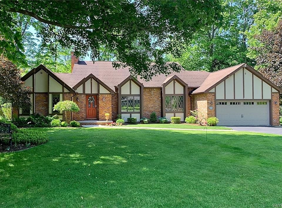 1st image of 10543 Royal Oak Dr