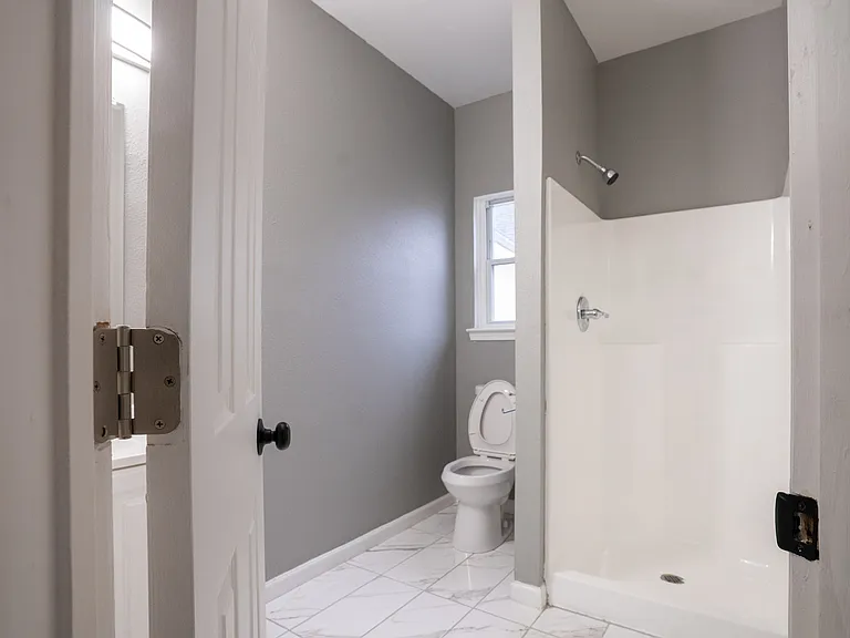 383 Yonkers Ave NW #B — Photo 7