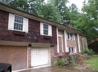 1738 State Hwy 194 W, Pikeville, KY 41501