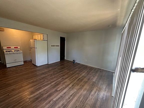 4th image of 9433 Page Ave APT D