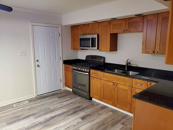 2nd image of 1813 221st St