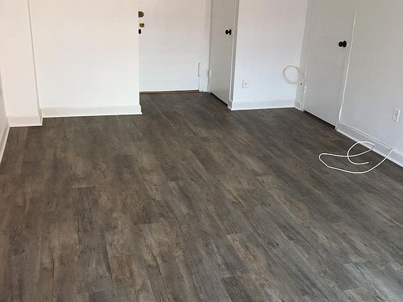 2nd image of 1111 Arlington Blvd #2022