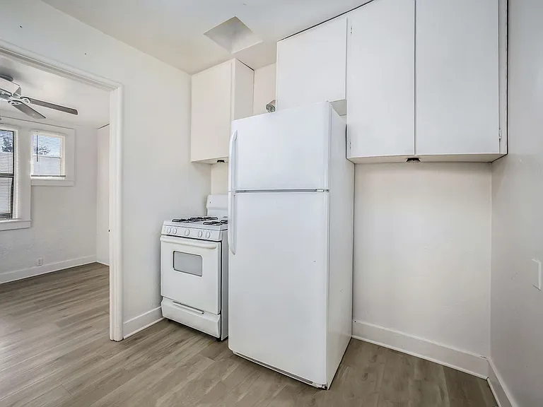 958 Park St #B - 1 bedroom | 1 bath — Photo 8