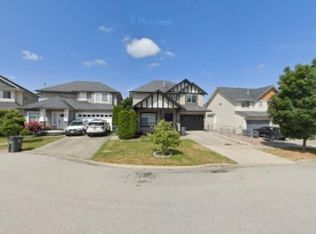 5949 165th St, Surrey, BC V3S4N9