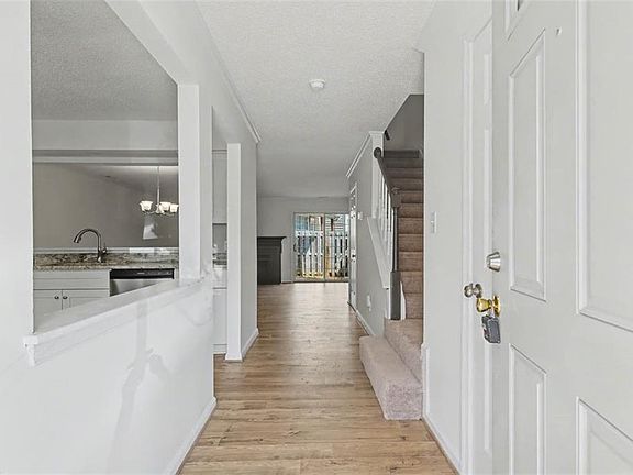 5th image of 396 Rivers Ridge Cir