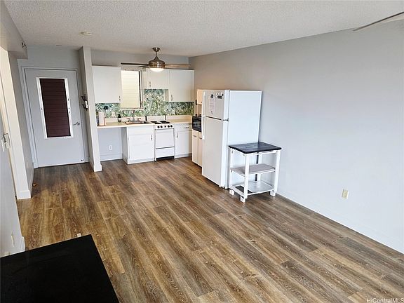 3rd image of 95-1050 Makaikai St APT 28D