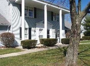 15 Olde Orchard Dr, Perrysburg, OH 43551