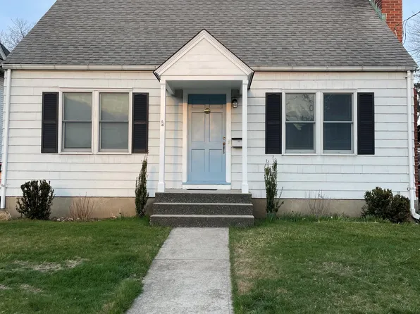 45 Bungalow Ave, Fairfield, CT 06824