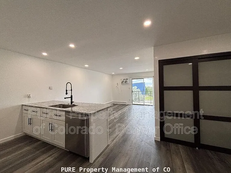 1150 Golden Cir #409 — Photo 9