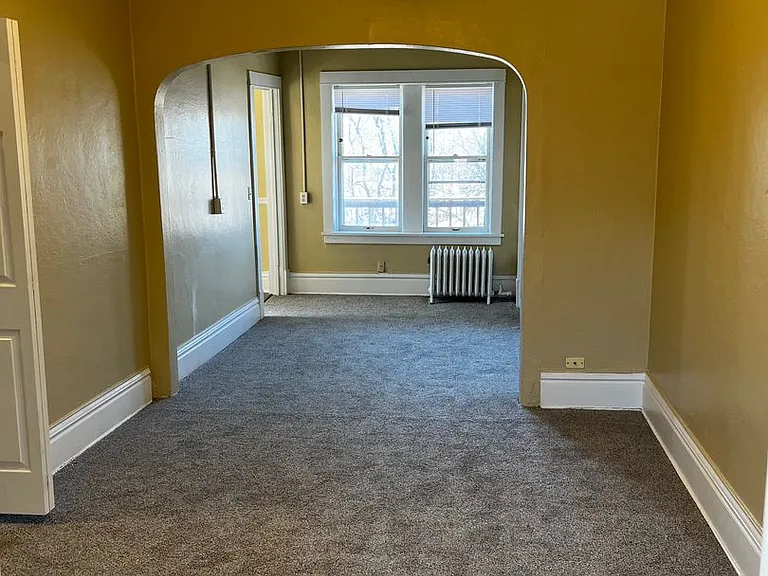 467 Herschel St. — Photo 4