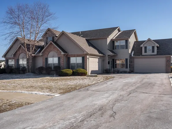 7285 Rolling Hills Ln, Machesney Park, IL 61115