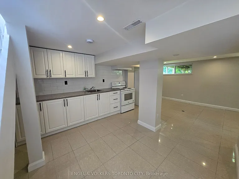 102 Crone Ct #B — Photo 7