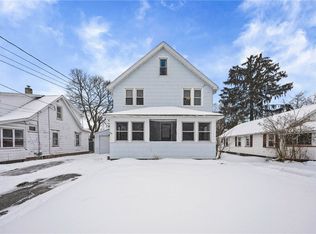 203 Pinehill Dr, Rochester, NY 14622