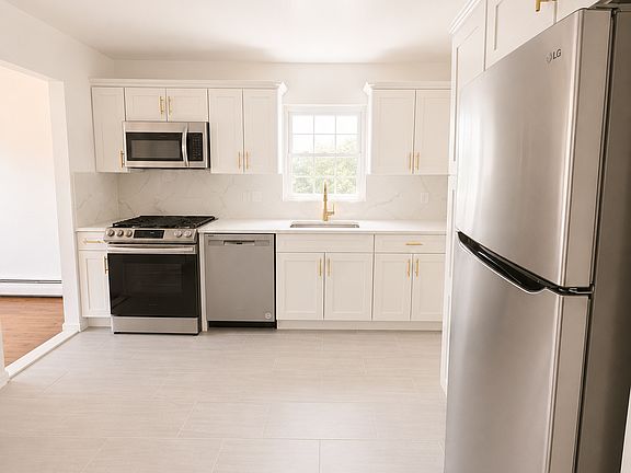 2nd image of 89-04 Doran Ave #2