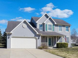5611 Heverly Dr W, Portage, MI 49024