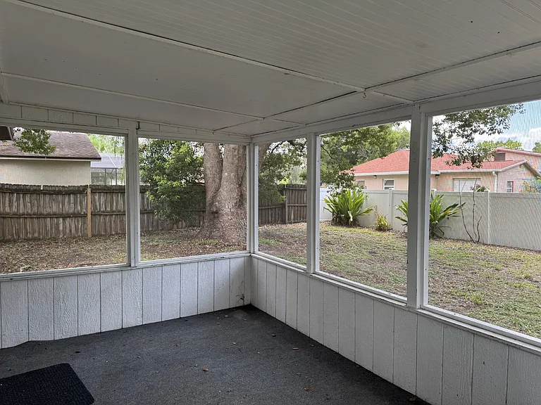 4010 Woodsong Dr — Photo 6