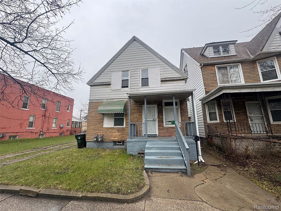 1st image of 2580 Meldrum St