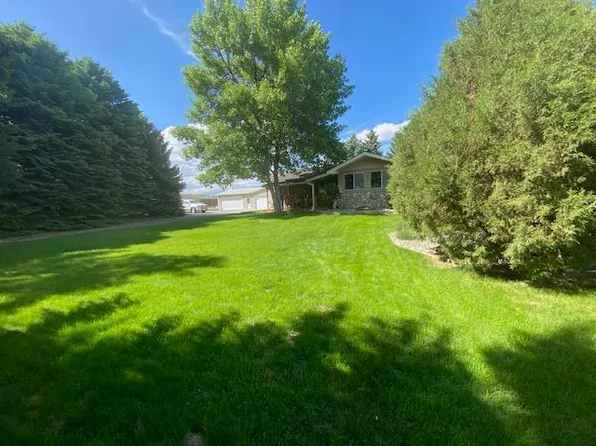 12 Road 20, Cody, WY 82414