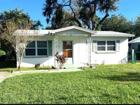 2726 Canal Dr N, Lakeland, FL 33801