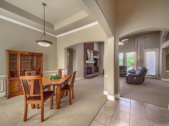 4th image of 7802 MOSS BROOK DR