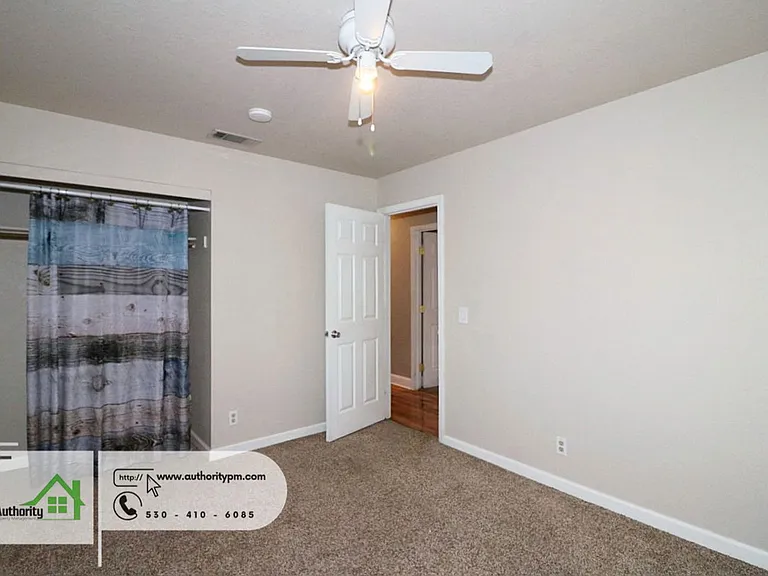 1947 Mary Lake Dr — Photo 14