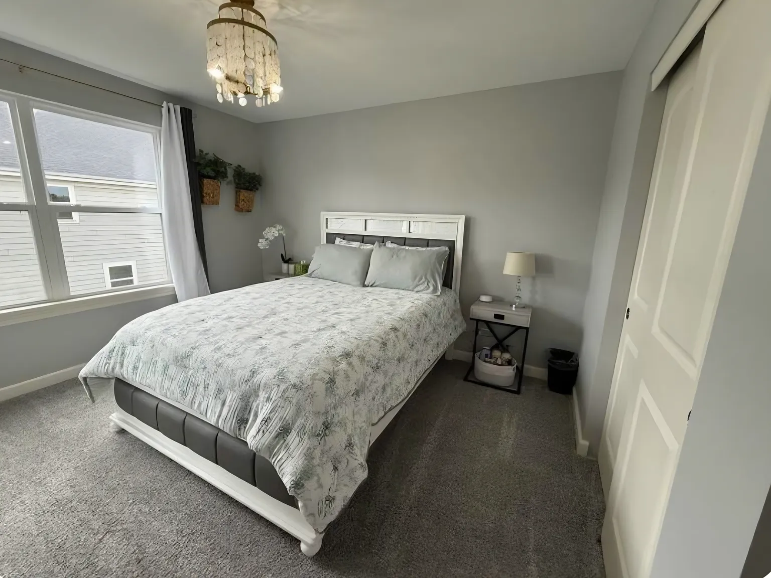 4 bed, 2.5 bath, 3064 sqft, $900 — Photo 3