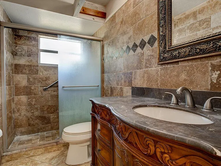7946 Glen Abbey Cir — Photo 14