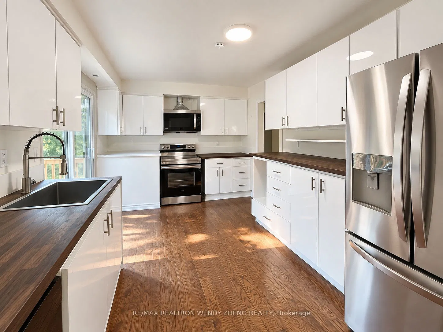 3 bed, $2,650 — Photo 2