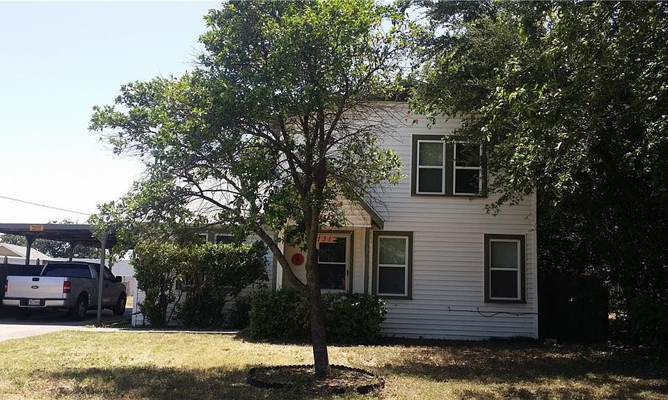 1st image of 2131 E Irving Blvd