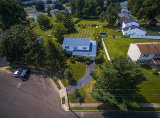 505 Harting Cir, Warminster, PA 18974