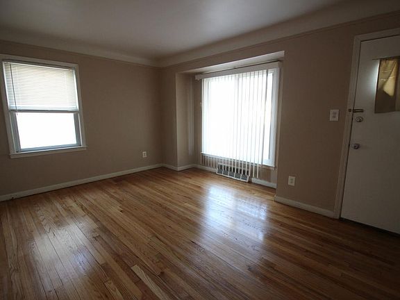 5th image of 15478 Wormer Ave